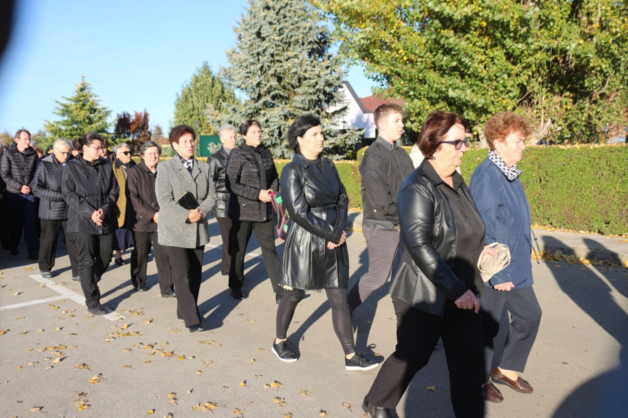 Procesija Svi Sveti Kotoriba groblje 11