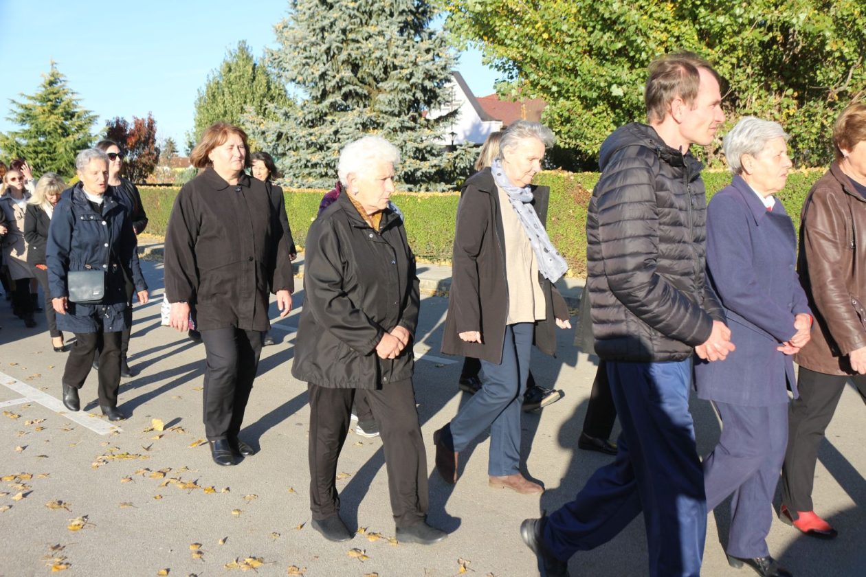 Procesija Svi Sveti Kotoriba groblje 13