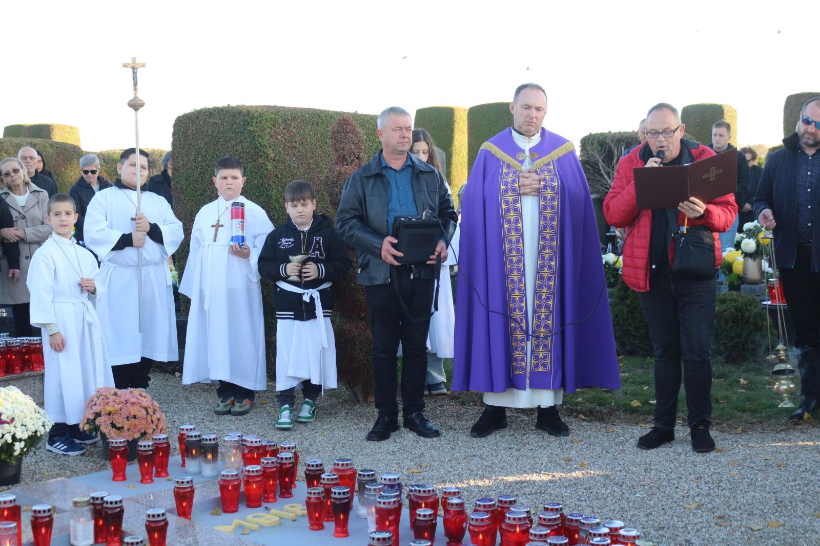 Procesija Svi Sveti Kotoriba groblje 21