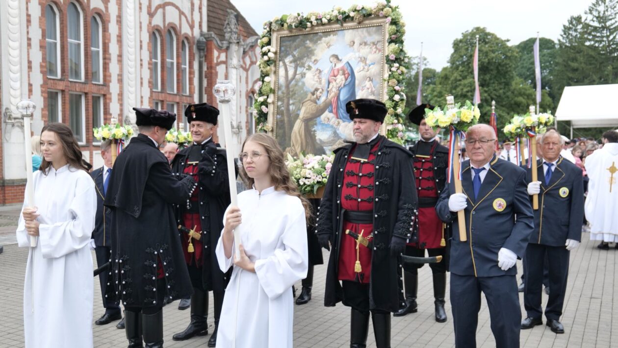 Procesija gospe od anđela 2025 porcijunkulovo (11)