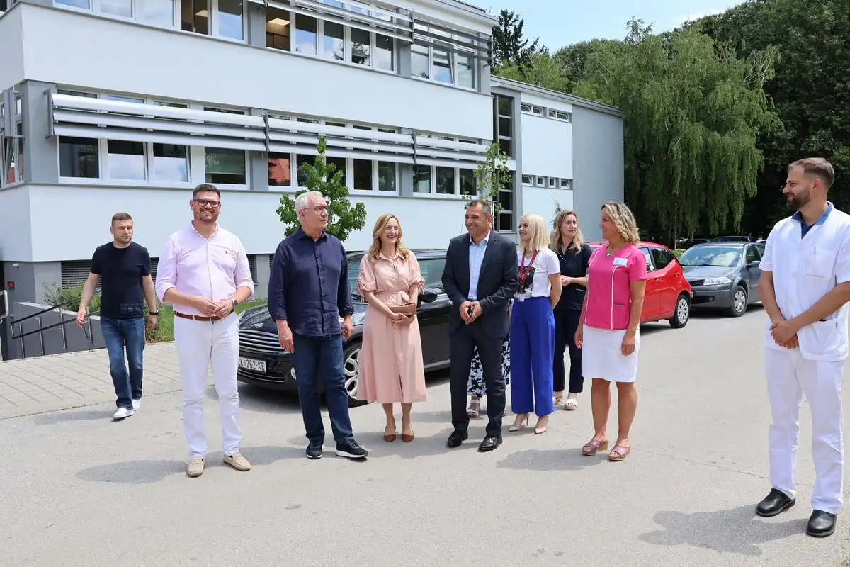 Profesor-Rajko-Ostojic-u-posjetu-zdravstvenim-ustanovama-Medimurja-14 Profesor-Rajko-Ostojic-u-posjetu-zdravstvenim-ustanovama-Medimurja-14