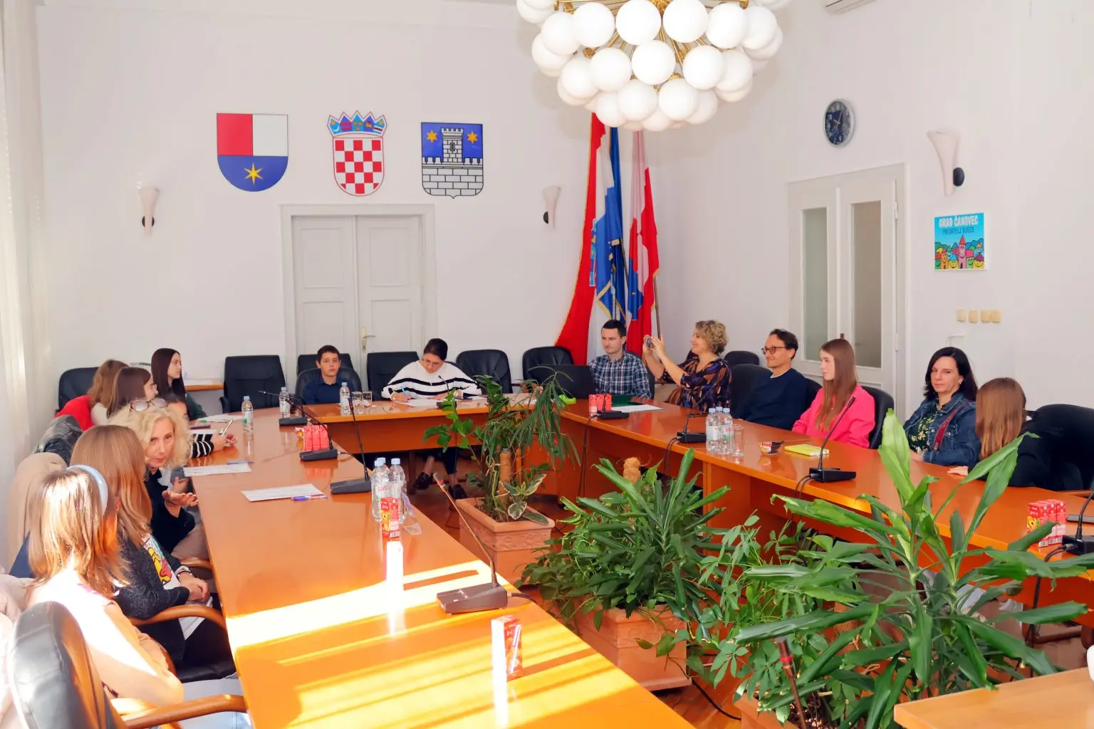 Projekt „Utjecaj, a ne ukras“ tema sastanka gradonačelnice Ljerke Cividini i Dječjeg vijeća i Dječjeg foruma Grada Čakovca (13) Projekt „Utjecaj, a ne ukras“ tema sastanka gradonačelnice Ljerke Cividini i Dječjeg vijeća i Dječjeg foruma Grada Čakovca (13)