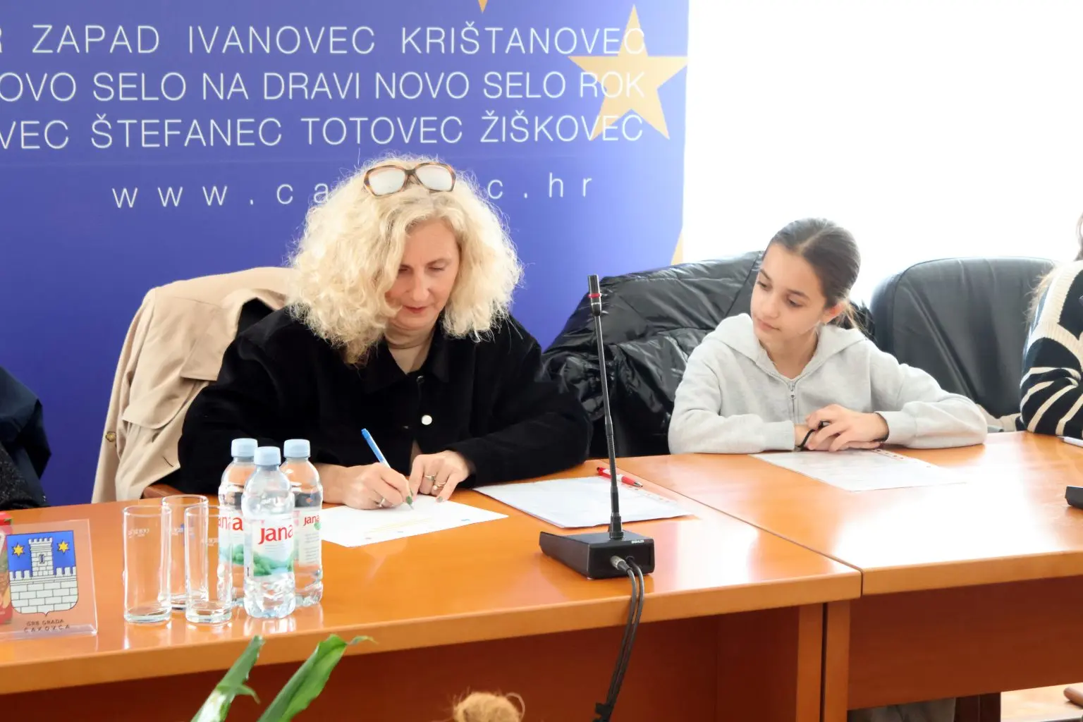 Projekt „Utjecaj, a ne ukras“ tema sastanka gradonačelnice Ljerke Cividini i Dječjeg vijeća i Dječjeg foruma Grada Čakovca (6) Projekt „Utjecaj, a ne ukras“ tema sastanka gradonačelnice Ljerke Cividini i Dječjeg vijeća i Dječjeg foruma Grada Čakovca (6)