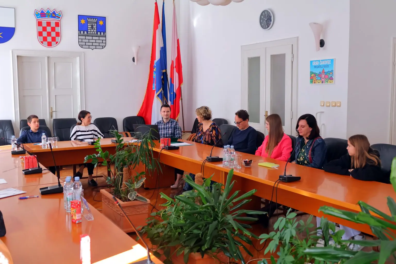 Projekt „Utjecaj, a ne ukras“ tema sastanka gradonačelnice Ljerke Cividini i Dječjeg vijeća i Dječjeg foruma Grada Čakovca (8) Projekt „Utjecaj, a ne ukras“ tema sastanka gradonačelnice Ljerke Cividini i Dječjeg vijeća i Dječjeg foruma Grada Čakovca (8)