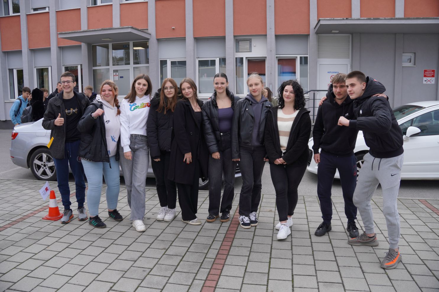 Projekt Sigurna vozačka dozvola (16) Projekt Sigurna vozačka dozvola (16)