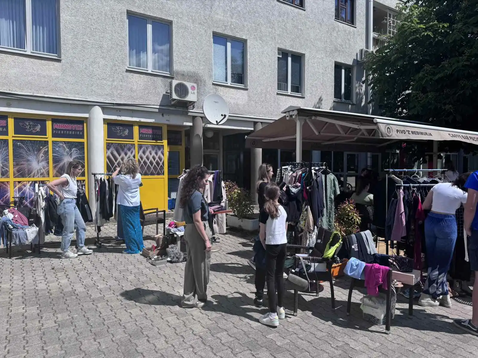 Proljetni Buvljak – Pacific bar (3) Proljetni Buvljak – Pacific bar (3)