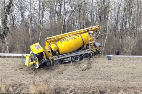 Prometna nereća otok 2026 kamion (9)