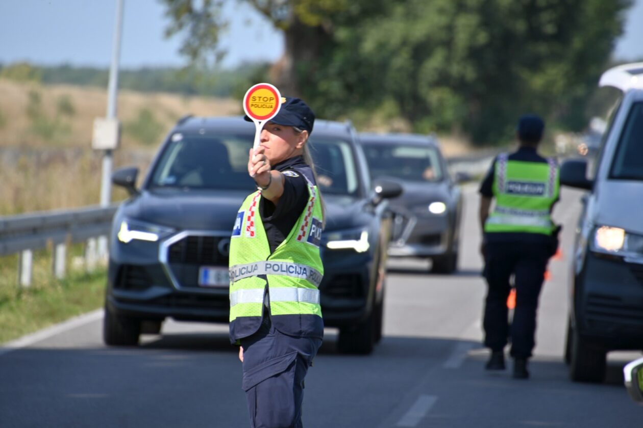 Prometna nesreća, ilustracija (4)