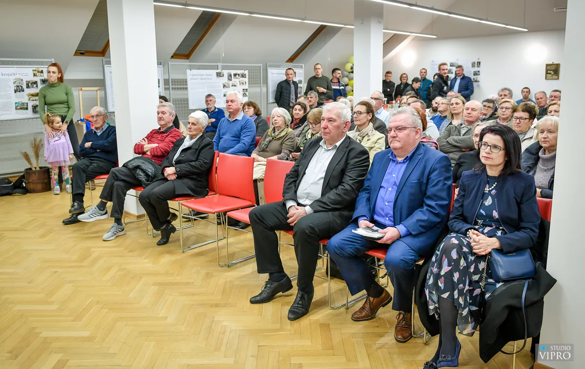 Promocija knjige Petra Horvata (8)