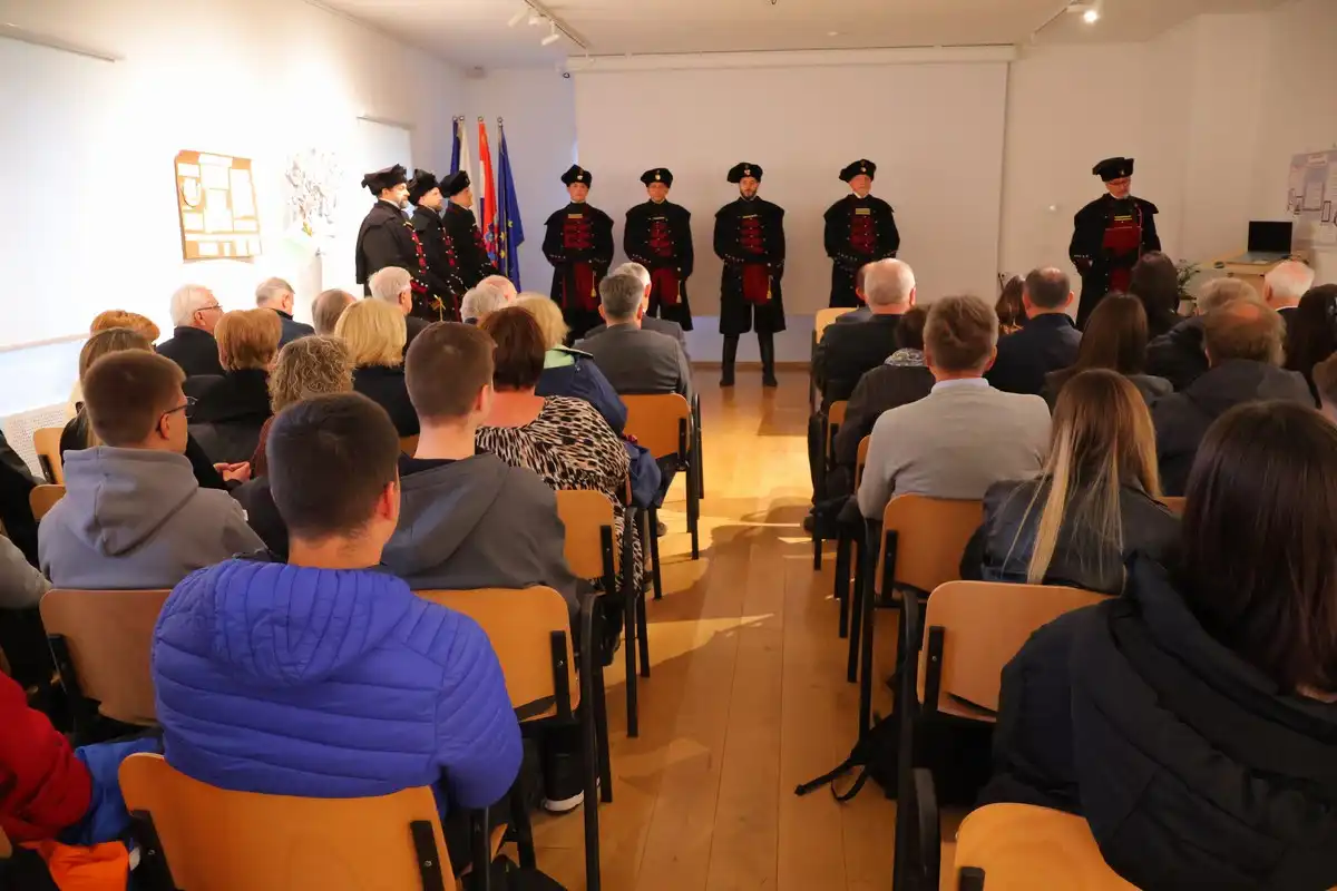 Promocija-knjige-Tko-je-tko-u-obitelji-Zrinski-10 Promocija-knjige-Tko-je-tko-u-obitelji-Zrinski-10