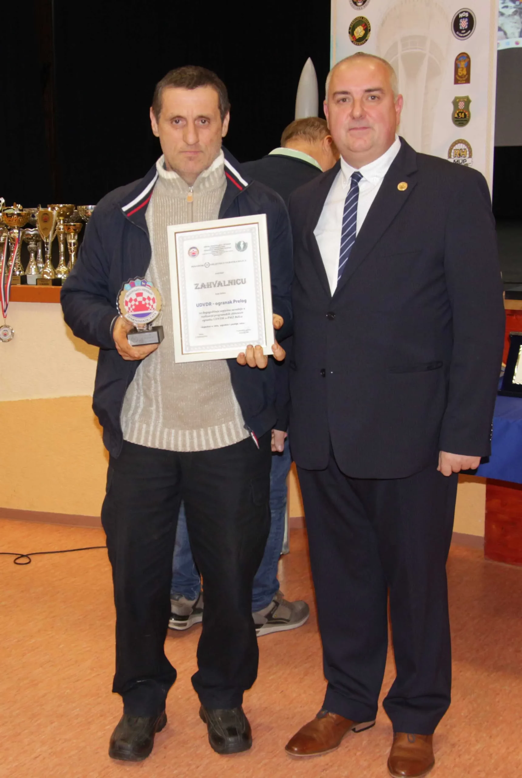 Proslava 30. godišnjice UDVDR-a ogranka Belica Zlatne i srebrne plakete za izniman doprinos (13) Proslava 30. godišnjice UDVDR-a ogranka Belica Zlatne i srebrne plakete za izniman doprinos (13)