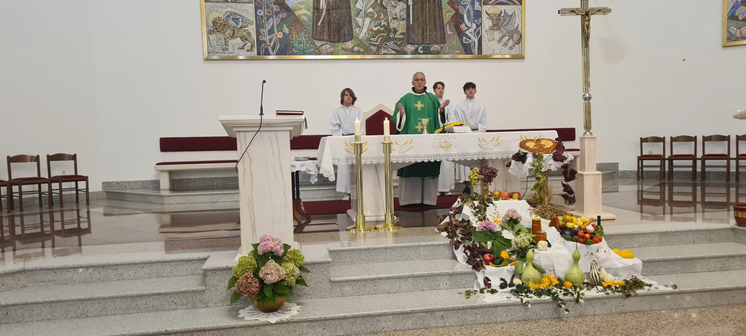 Proslavljena 25. godišnjica župe sv. Antuna Padovanskog Jug Čakovec (5)