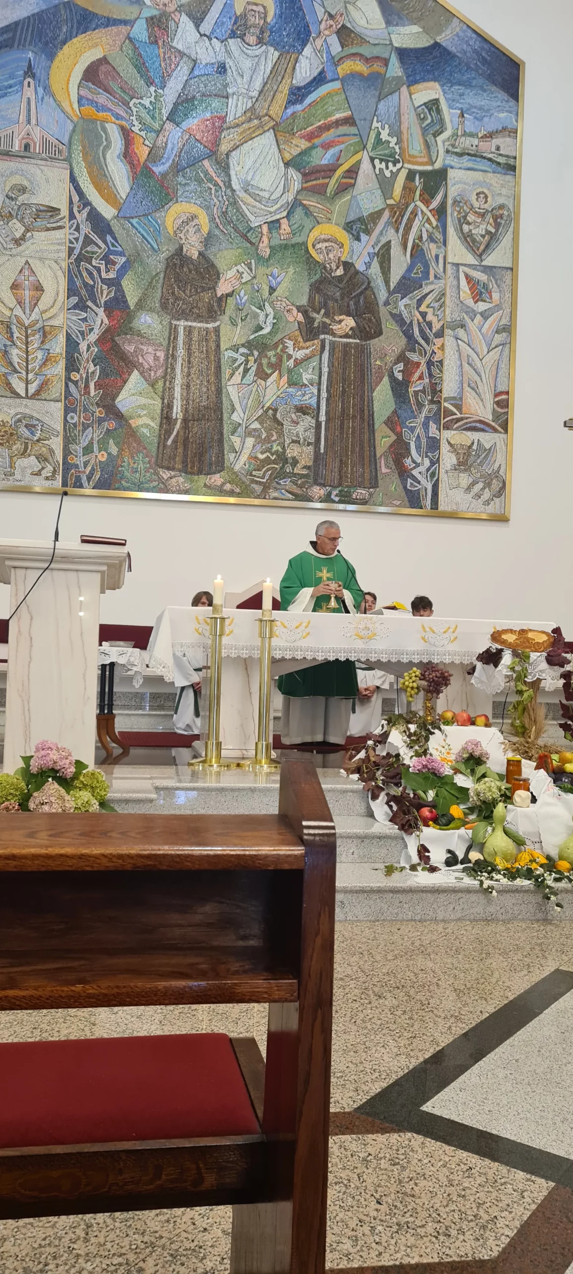 Proslavljena 25. godišnjica župe sv. Antuna Padovanskog Jug Čakovec (6)