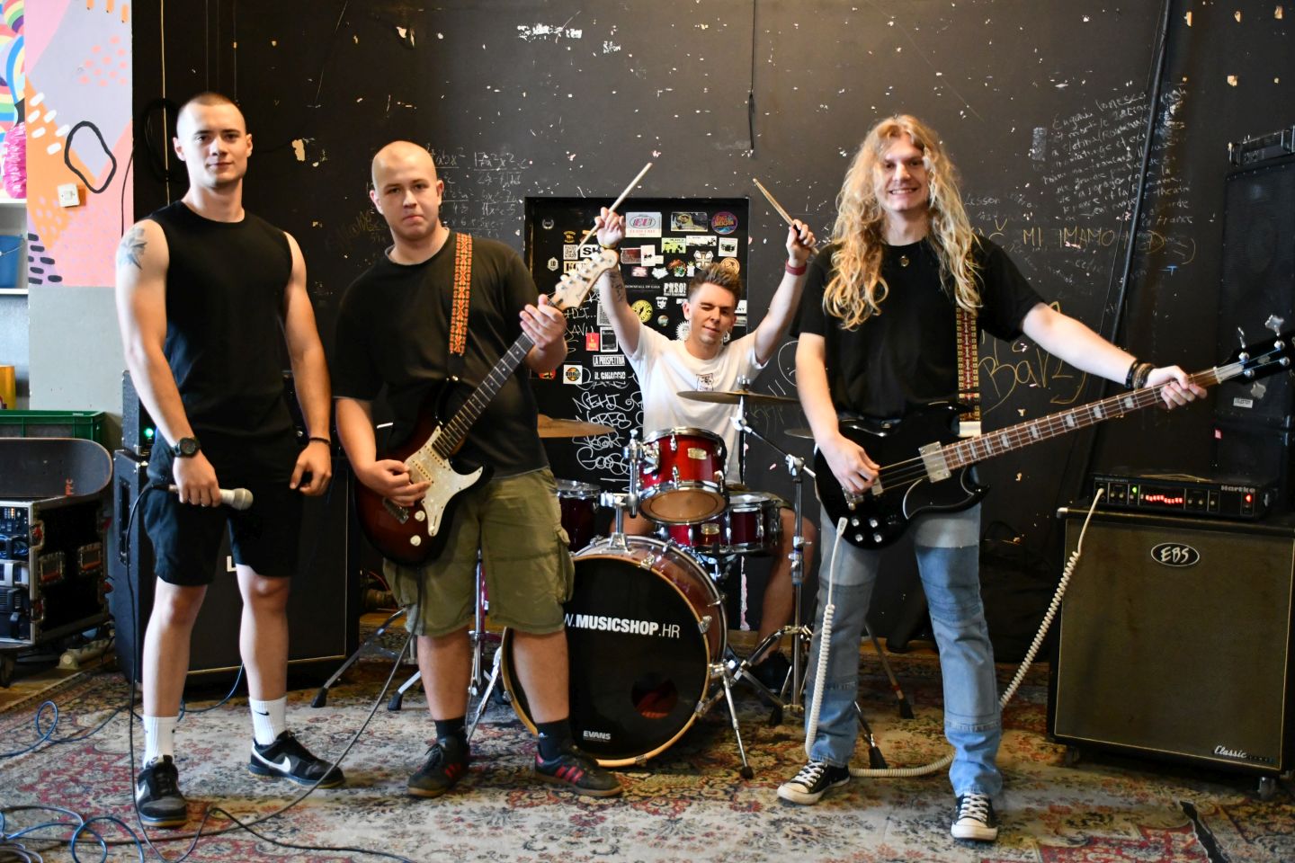 dirty dozen Prostor, HC band 2025 (30) dirty dozen Prostor, HC band 2025 (30)