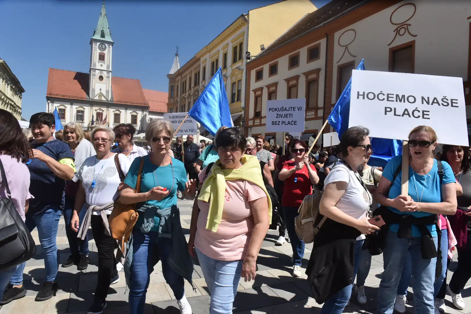 Prosvjed radnika Varteksa 10. 5 na Korzu u Varaždinu (2) Prosvjed radnika Varteksa 10. 5 na Korzu u Varaždinu (2)