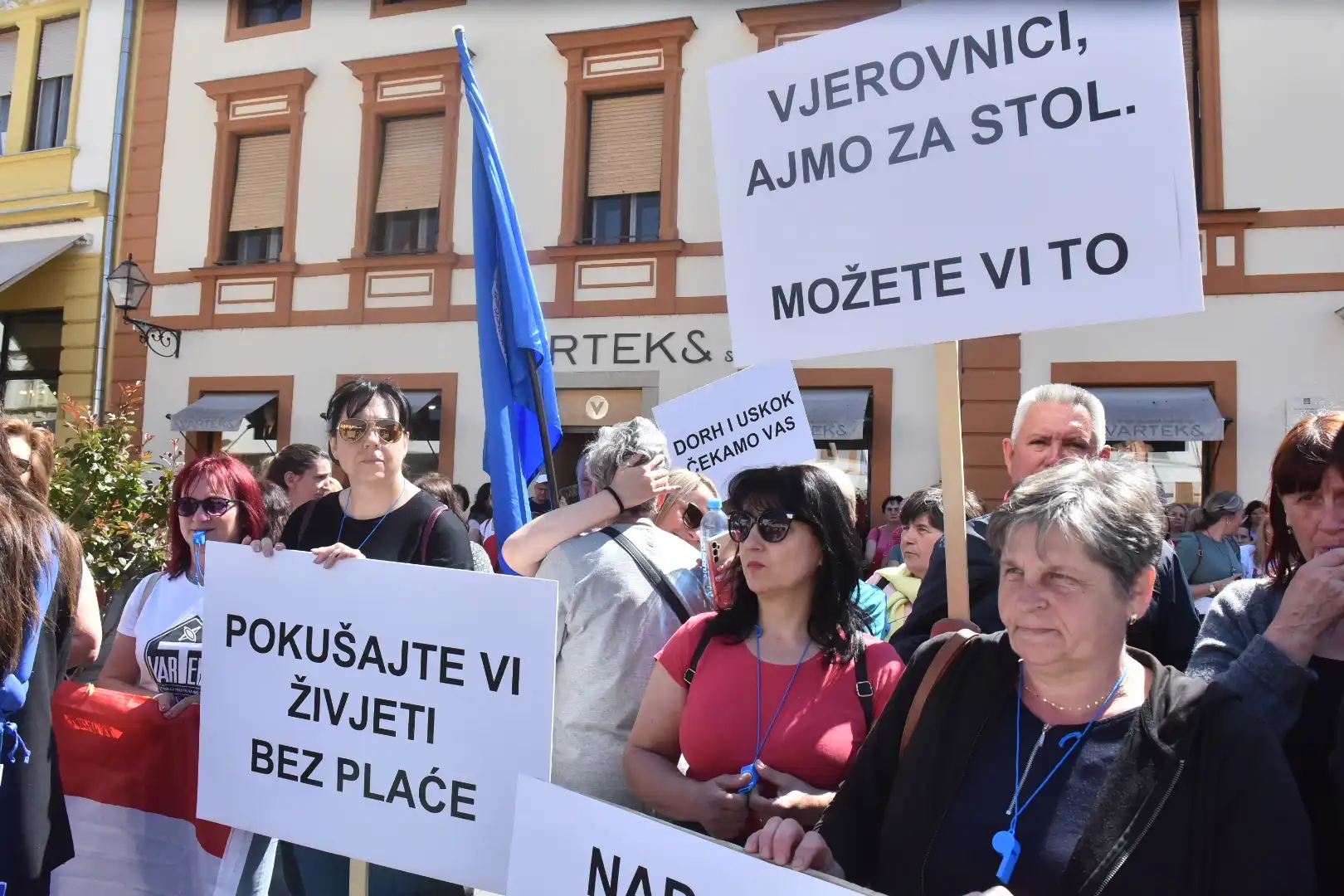 Prosvjed radnika Varteksa 10. 5 na Korzu u Varaždinu (21) Prosvjed radnika Varteksa 10. 5 na Korzu u Varaždinu (21)