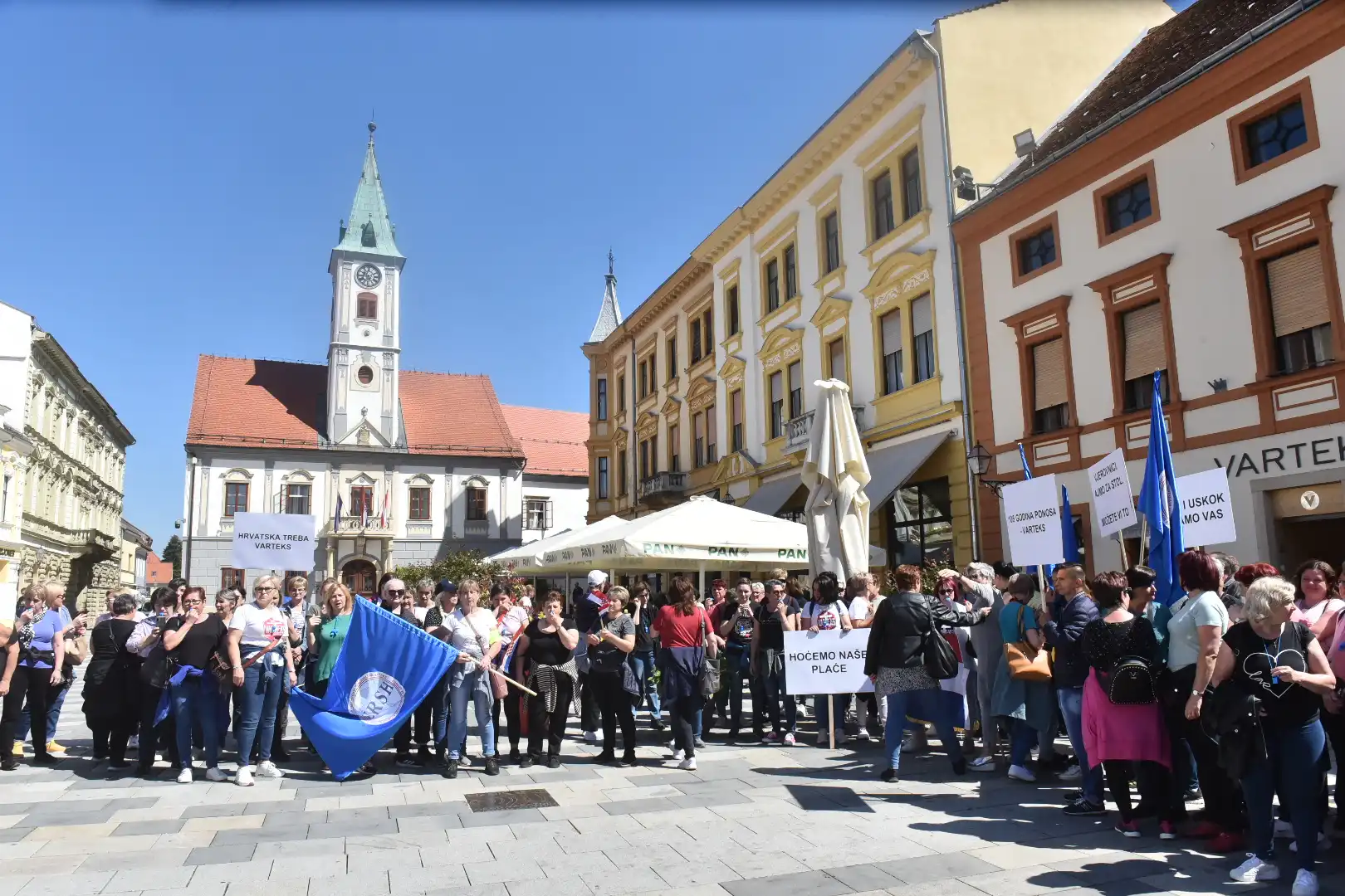 Prosvjed radnika Varteksa 10. 5 na Korzu u Varaždinu (9) Prosvjed radnika Varteksa 10. 5 na Korzu u Varaždinu (9)