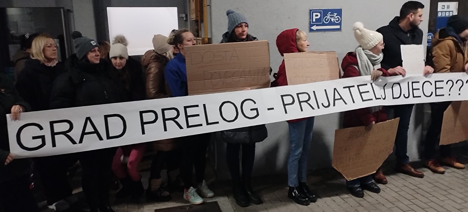 Prosvjed roditelji Prelog (1)