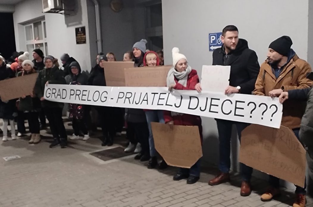 Prosvjed roditelji Prelog (2)