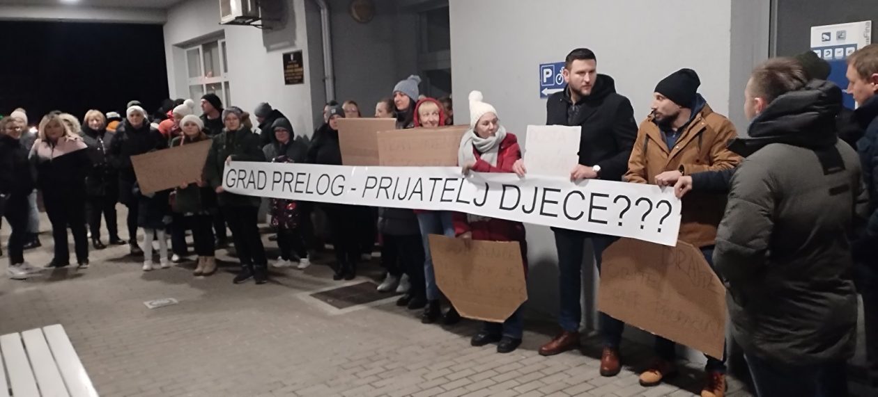 Prosvjed roditelji Prelog (2)