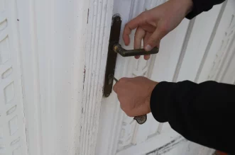 Provala, krađa, ključevi, ključanica – ilustracija (2)