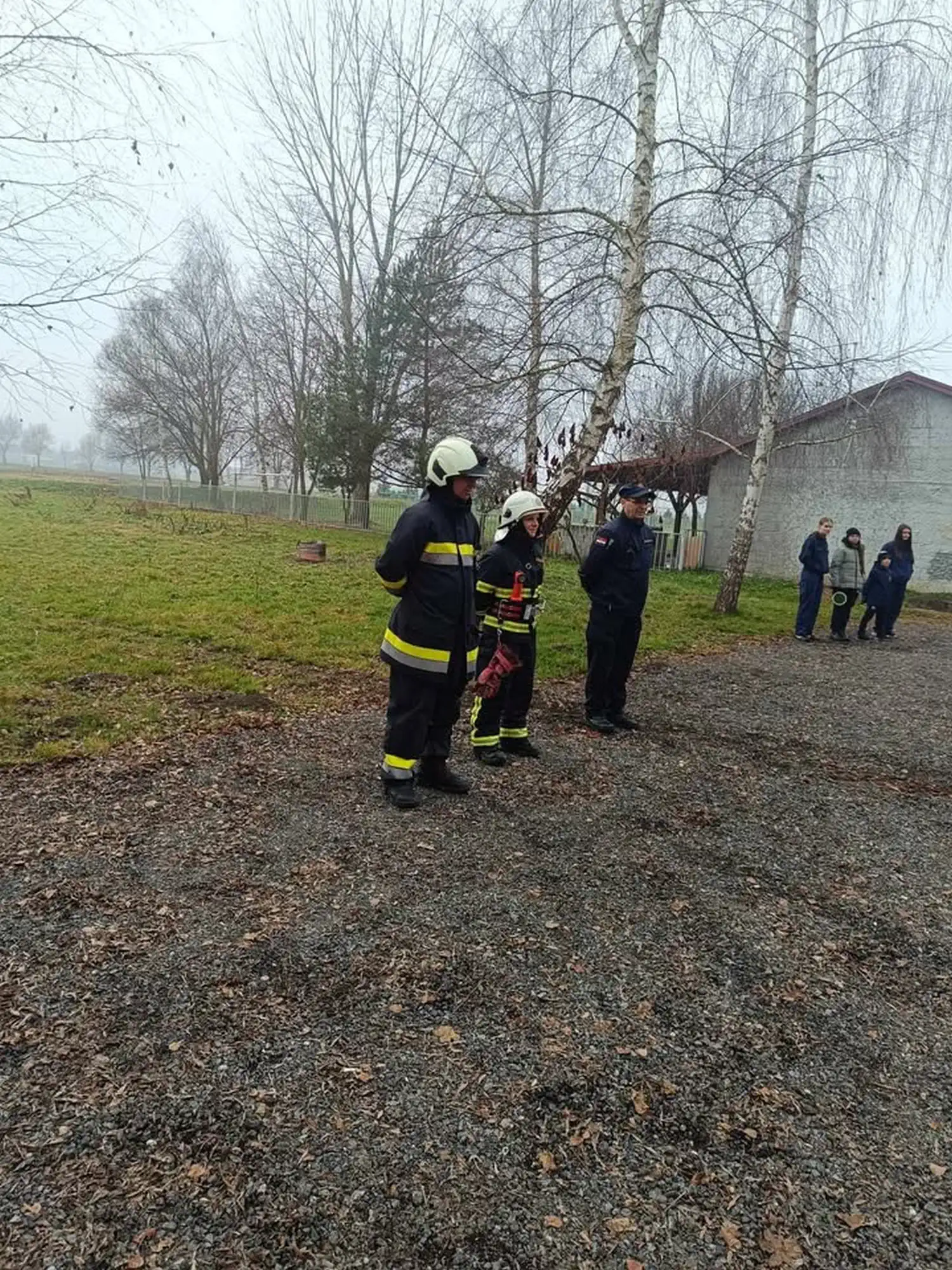 Provedena vatrogasna vježba u Novakovcu Požar na objektu NK Graničar simulirao hitnu reakciju (14)