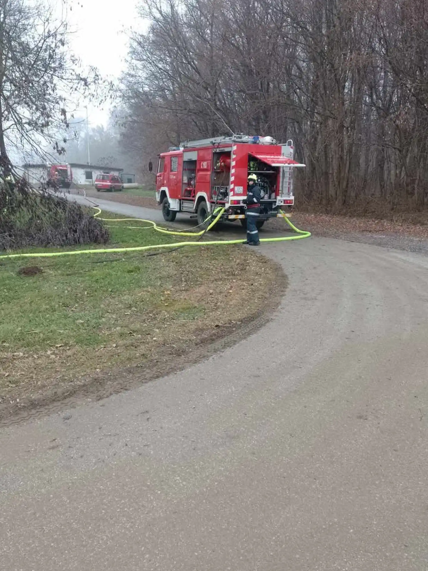 Provedena vatrogasna vježba u Novakovcu Požar na objektu NK Graničar simulirao hitnu reakciju (9)