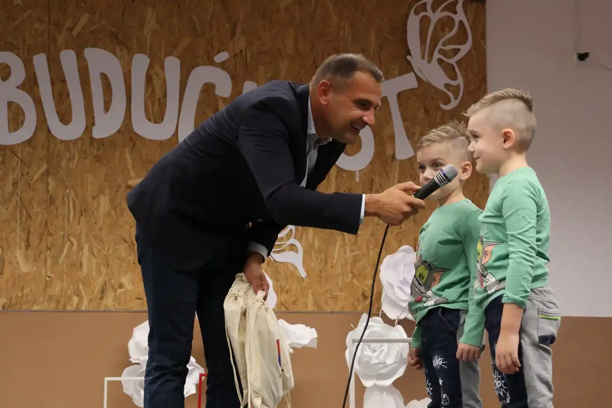 Prvi dan škole u Zasadbregu i Svetoj Mariji (18) Prvi dan škole u Zasadbregu i Svetoj Mariji (18)