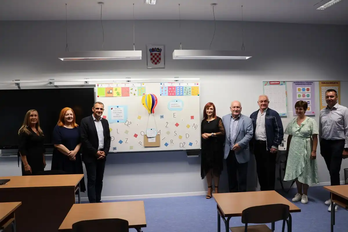 Prvi dan škole u Zasadbregu i Svetoj Mariji (9) Prvi dan škole u Zasadbregu i Svetoj Mariji (9)