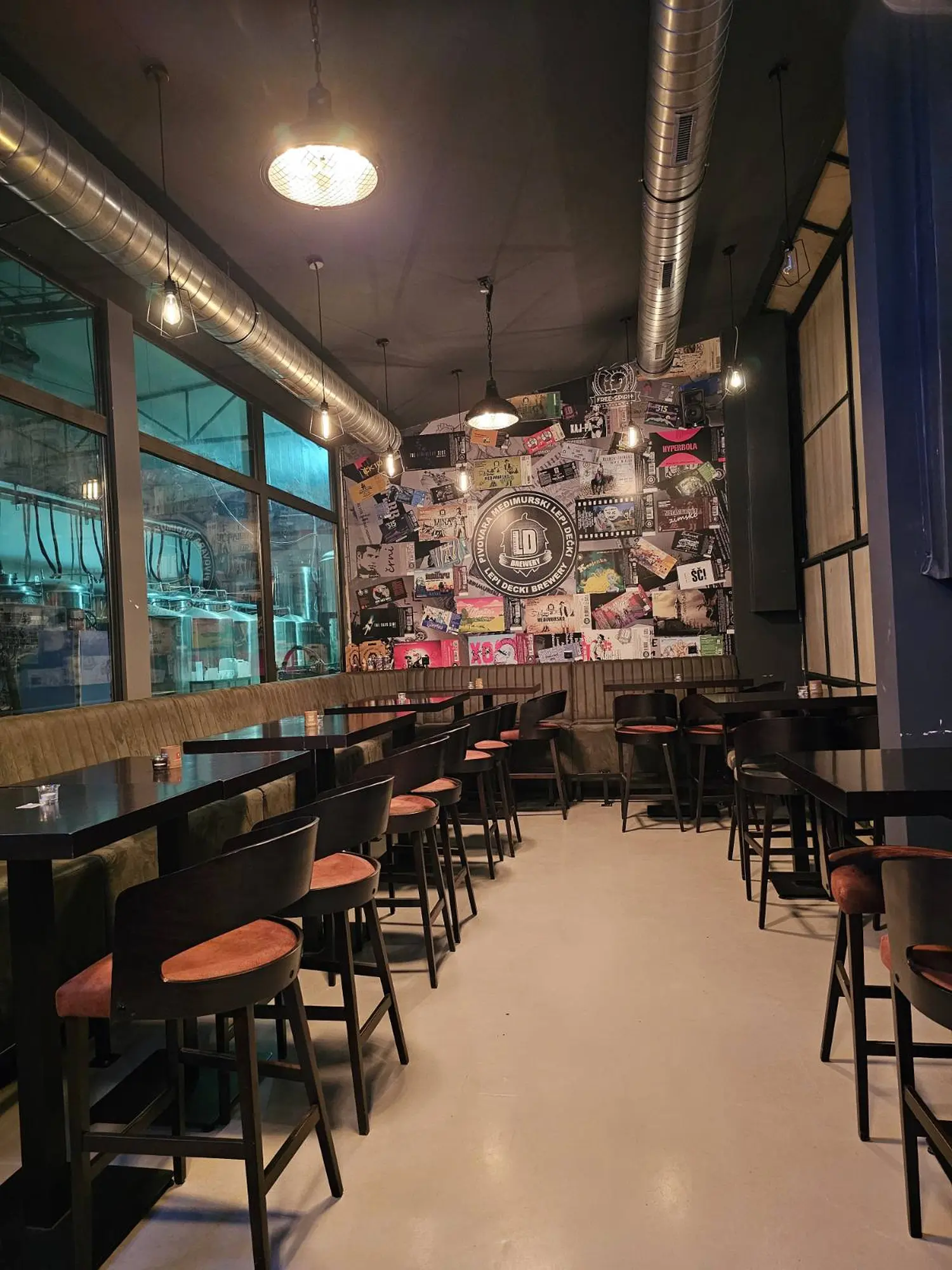 Pub Lepi Dečki2024 (1) Pub Lepi Dečki2024 (1)