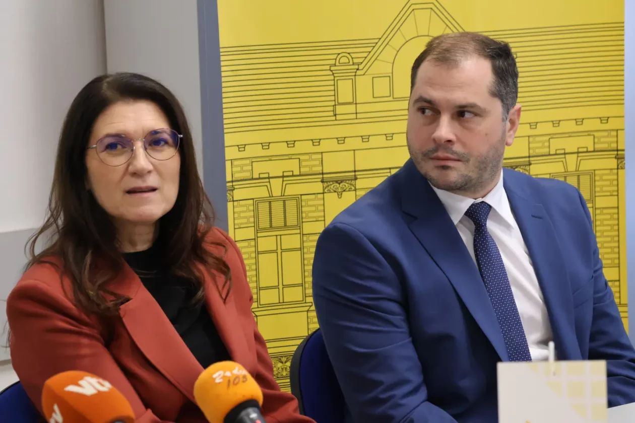 Pučko otvoreno učilište, Čakovec, konferencija, energetska obnova (18) Pučko otvoreno učilište, Čakovec, konferencija, energetska obnova (18)