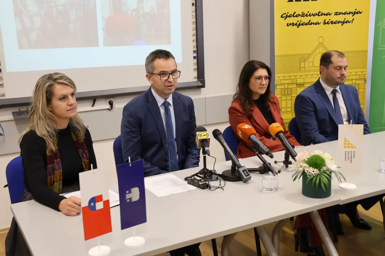 Pučko otvoreno učilište, Čakovec, konferencija, energetska obnova (19) Pučko otvoreno učilište, Čakovec, konferencija, energetska obnova (19)