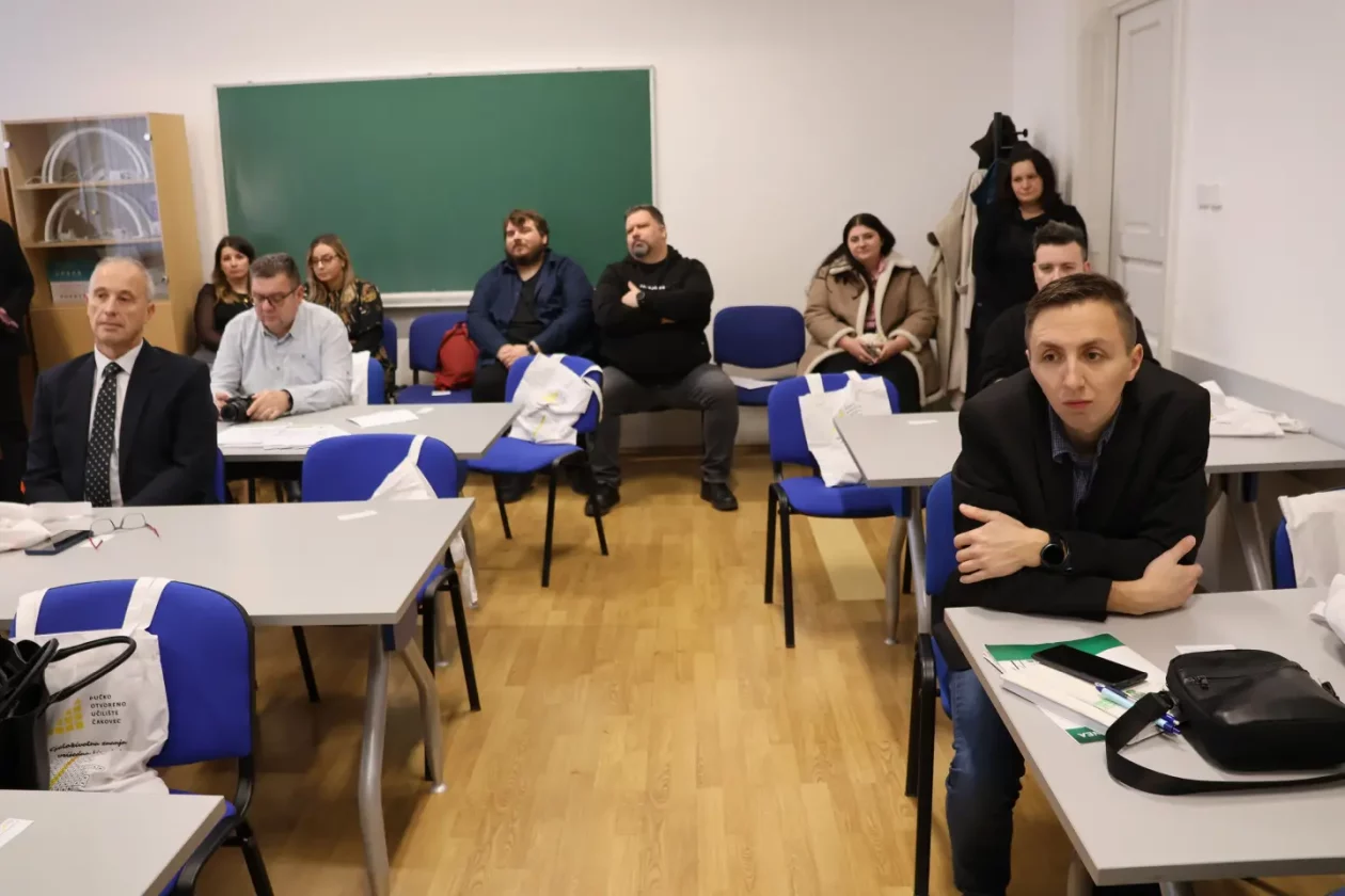 Pučko otvoreno učilište, Čakovec, konferencija, energetska obnova (28) Pučko otvoreno učilište, Čakovec, konferencija, energetska obnova (28)