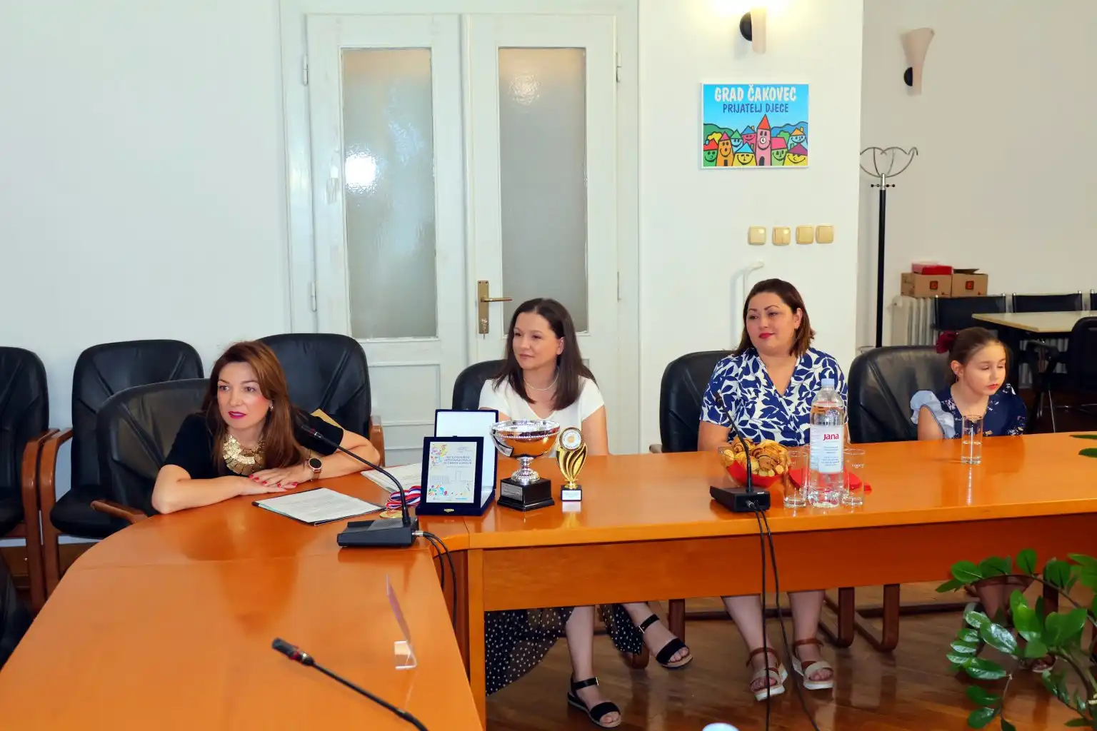 Pučpuljike na prijemu kod Ljerke Cividinii (9)