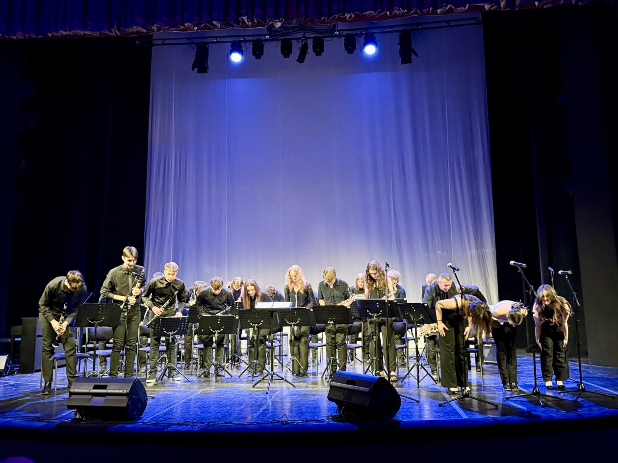Puhački orkestar Gimnazije Josipa Slavenskog Čakovec – banda svira CZK (4)