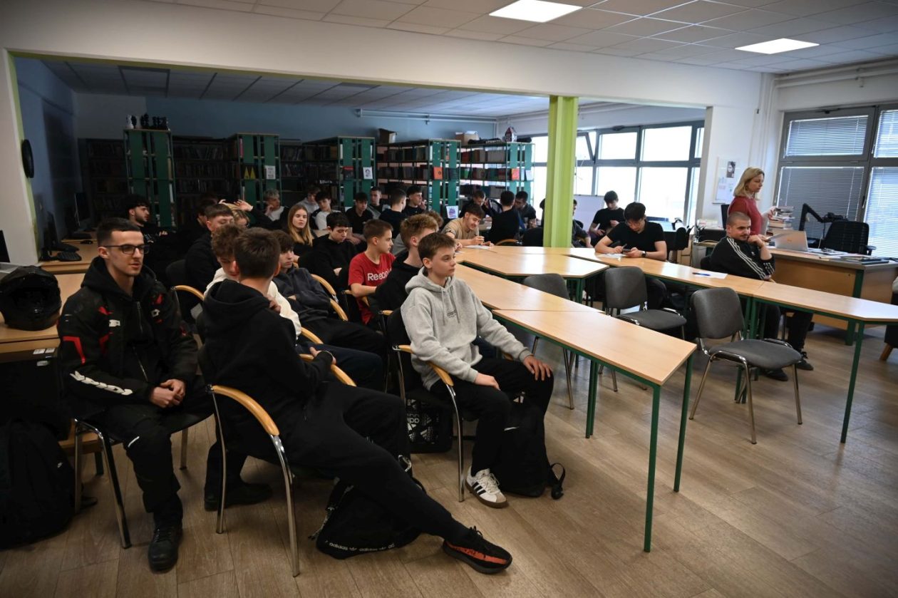 RADIONICA BIOINFORMATIKE Tehnička škola Čakovec približila STEM područja (1)