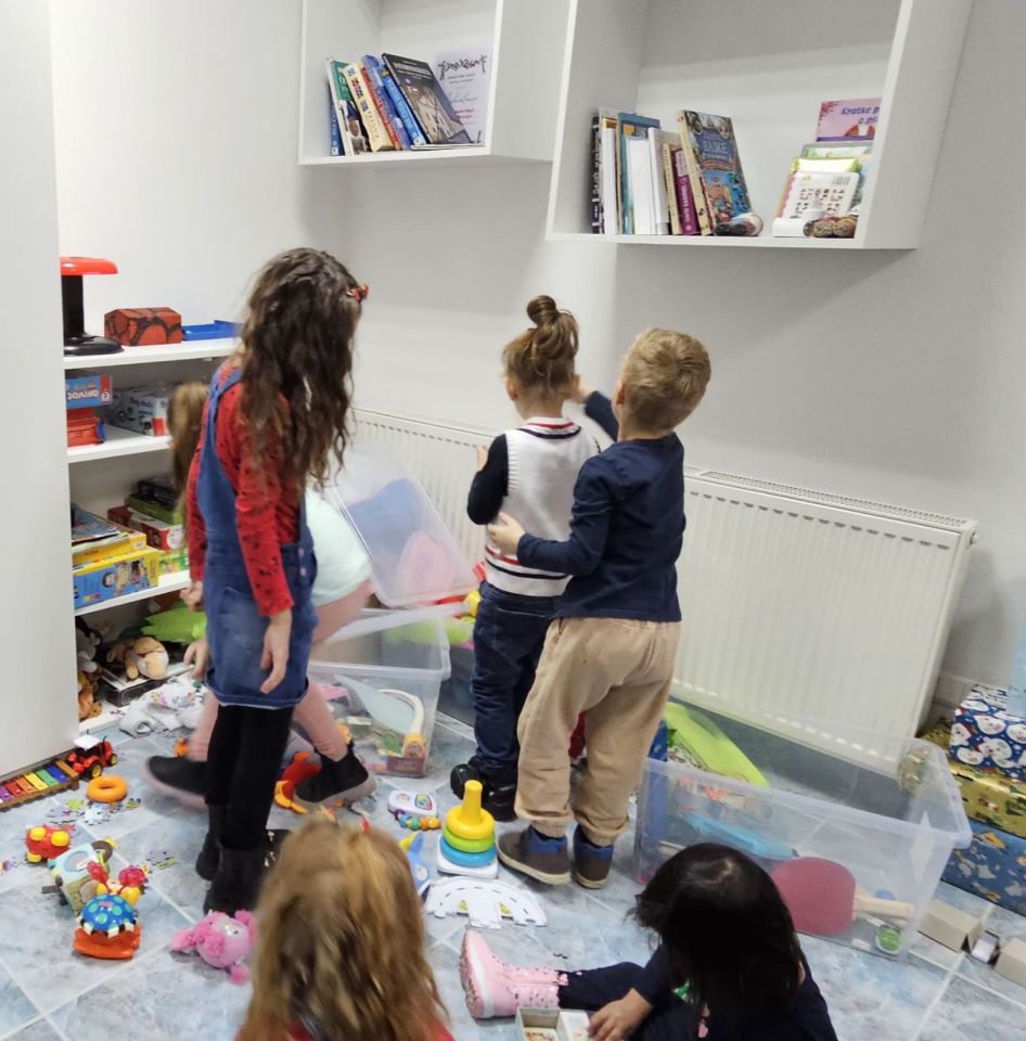 RADIONICA RADOSTI Djeca udomitelja uživala u kreativnoj zabavi (6) RADIONICA RADOSTI Djeca udomitelja uživala u kreativnoj zabavi (6)