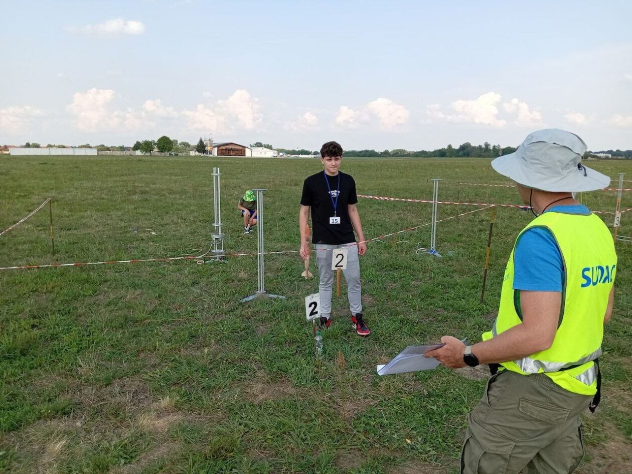 RAKETNI JUNIORI Fantastični uspjesi Aerokluba Međimurje na državnom prvenstvu (9) RAKETNI JUNIORI Fantastični uspjesi Aerokluba Međimurje na državnom prvenstvu (9)