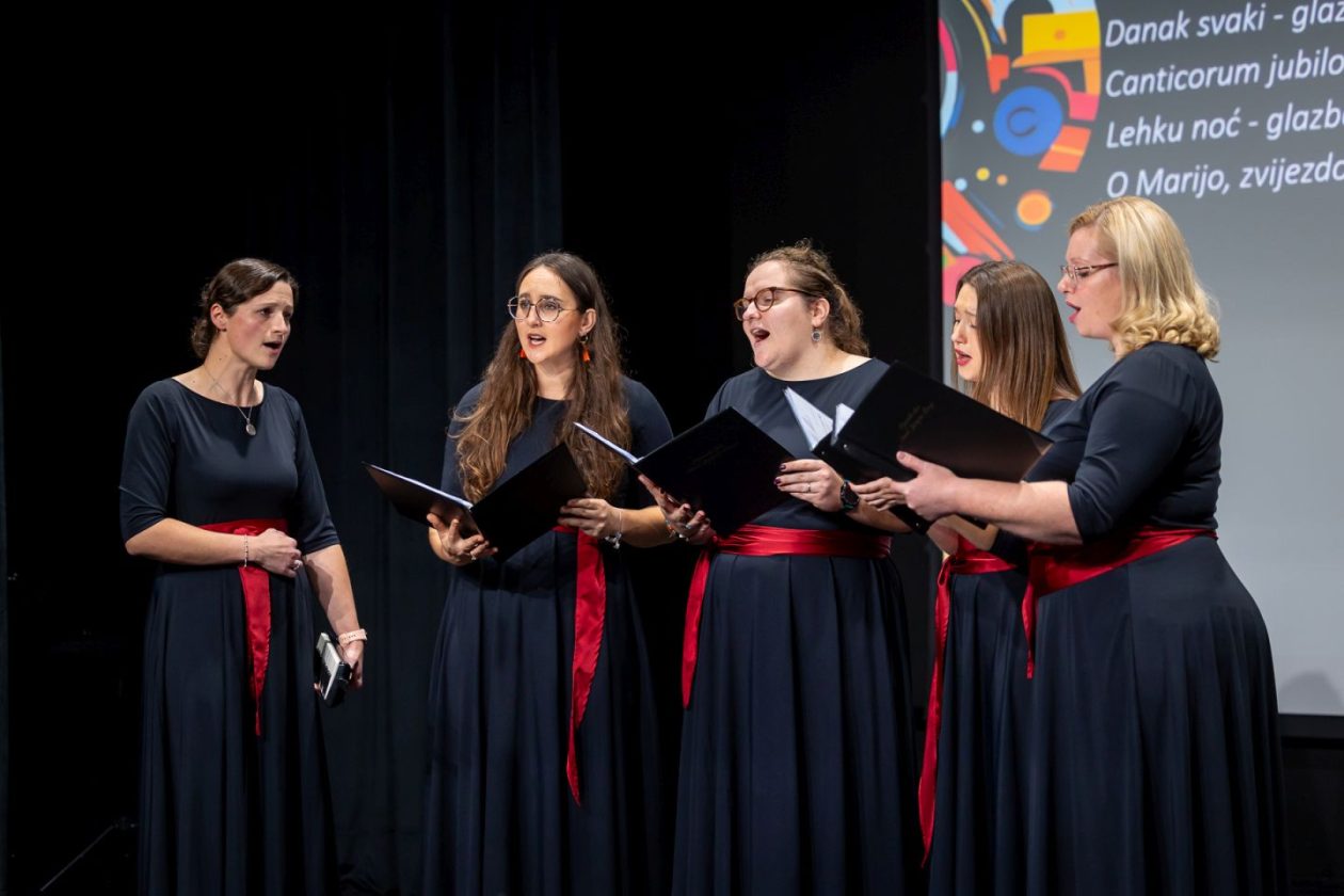 RASPJEVANA VEČER Štrigova ugostila drugi susret vokalnih sastava (44)