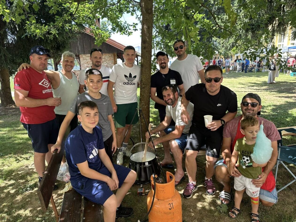 REKORDAN ODAZIV Na drugom Turenskom kotliću kuhale 22 ekipe – slavili SU Celine! (1) REKORDAN ODAZIV Na drugom Turenskom kotliću kuhale 22 ekipe – slavili SU Celine! (1)