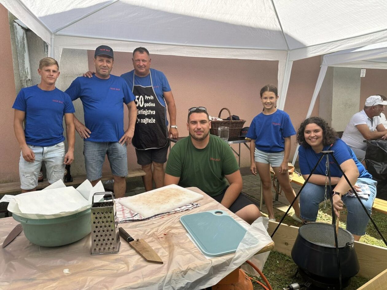 REKORDAN ODAZIV Na drugom Turenskom kotliću kuhale 22 ekipe – slavili SU Celine! (3) REKORDAN ODAZIV Na drugom Turenskom kotliću kuhale 22 ekipe – slavili SU Celine! (3)