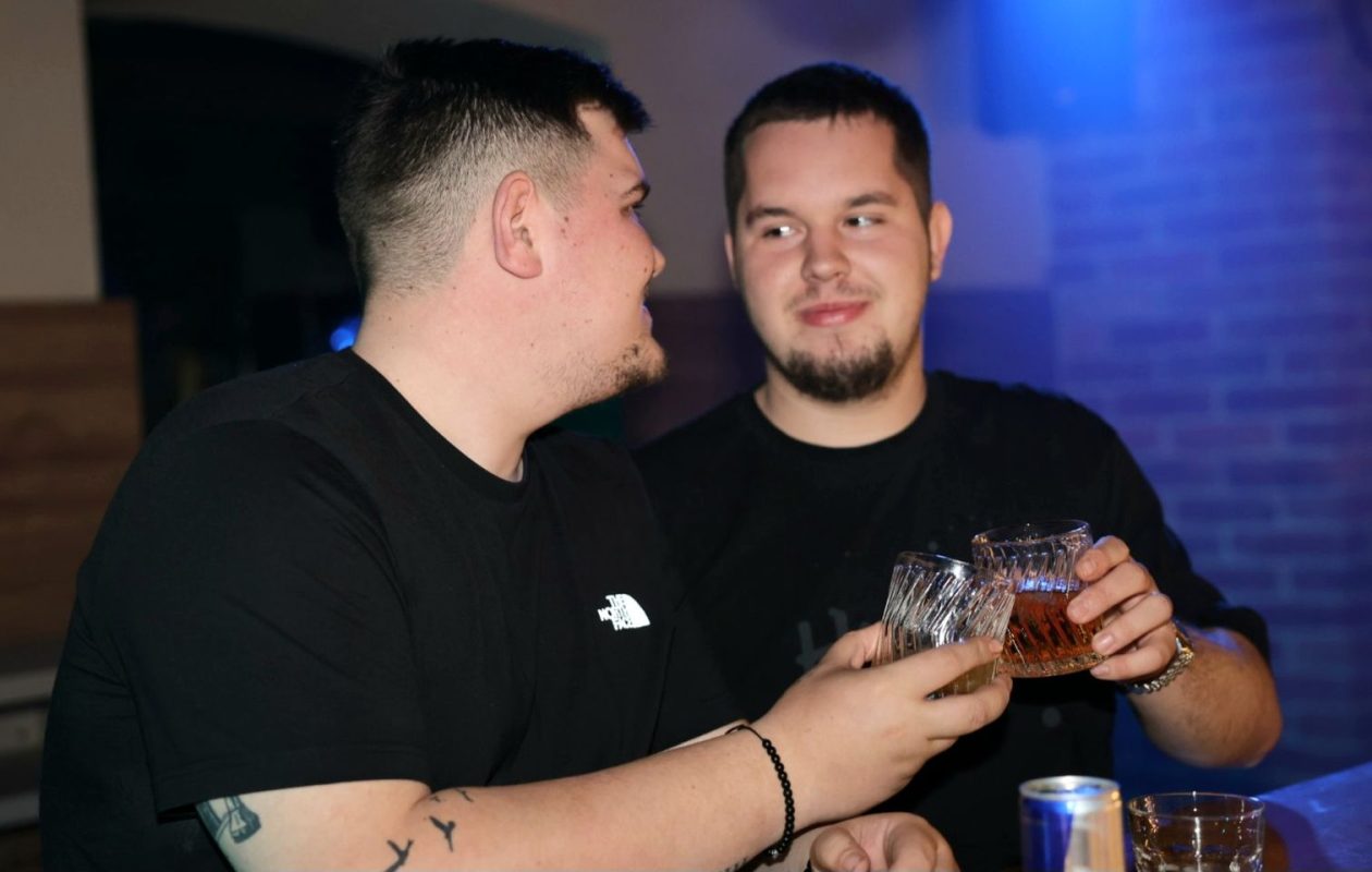 RITAM PETKA Noć vina i tambura donijela ples i dobru atmosferu u Podroom (18)