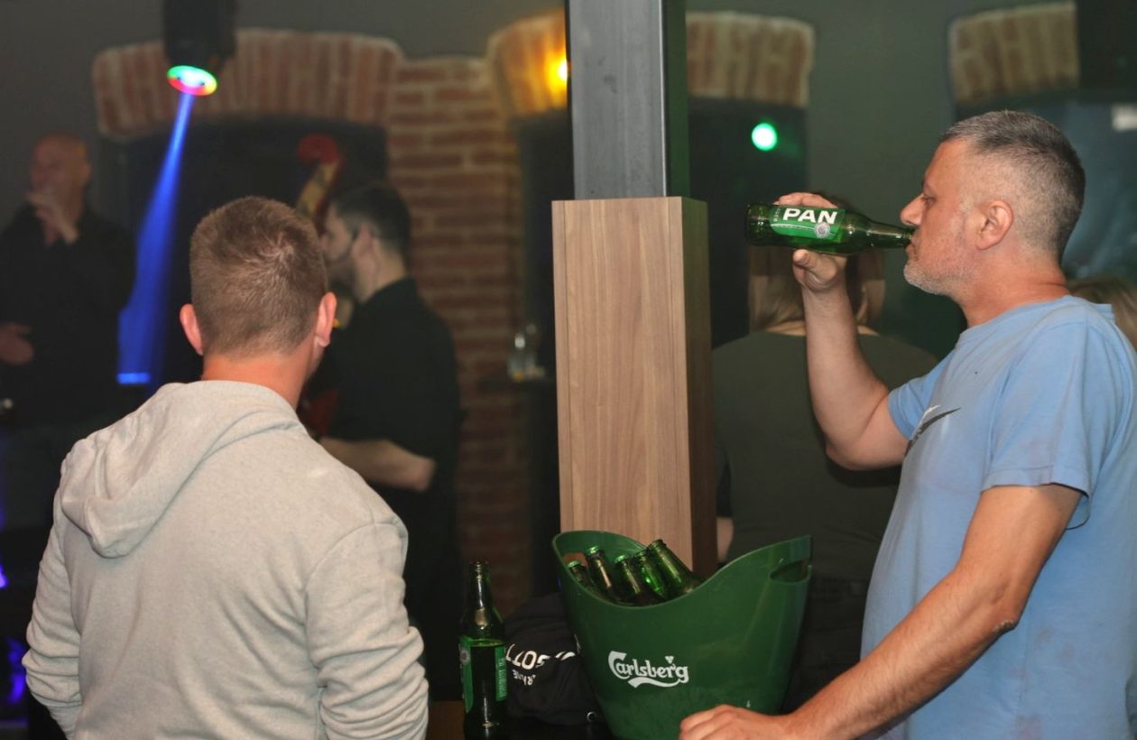 RITAM PETKA Noć vina i tambura donijela ples i dobru atmosferu u Podroom (24)