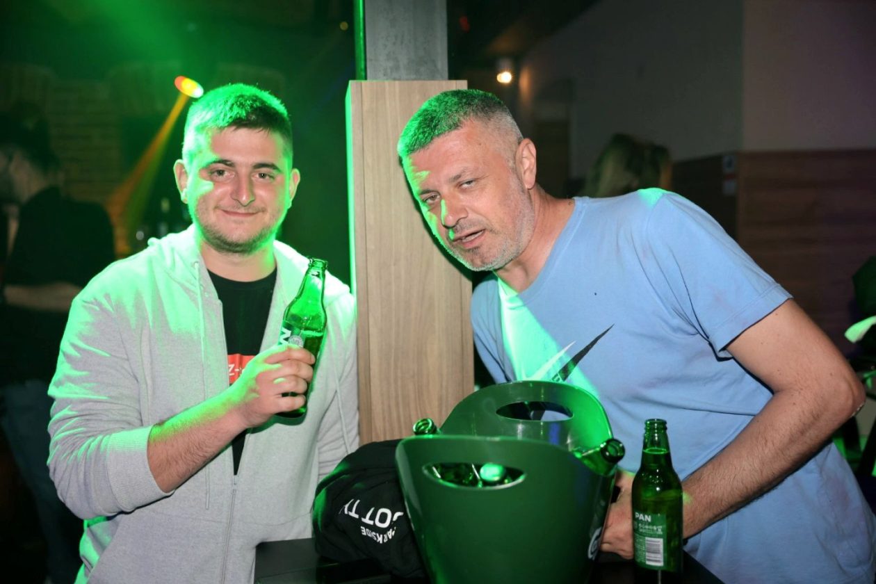 RITAM PETKA Noć vina i tambura donijela ples i dobru atmosferu u Podroom (4)