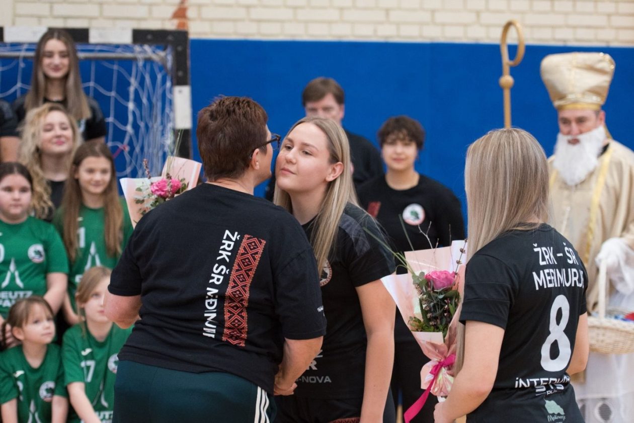 RK – ŠK MEĐIMURJE Veselo druženje uz Sv. Nikolu i rođendanske čestitke (12) RK – ŠK MEĐIMURJE Veselo druženje uz Sv. Nikolu i rođendanske čestitke (12)