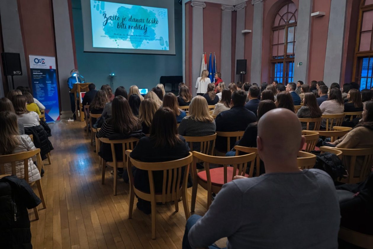 RODITELJSTVO DANAS Stručno predavanje okupilo brojne građane u Čakovcu (1)