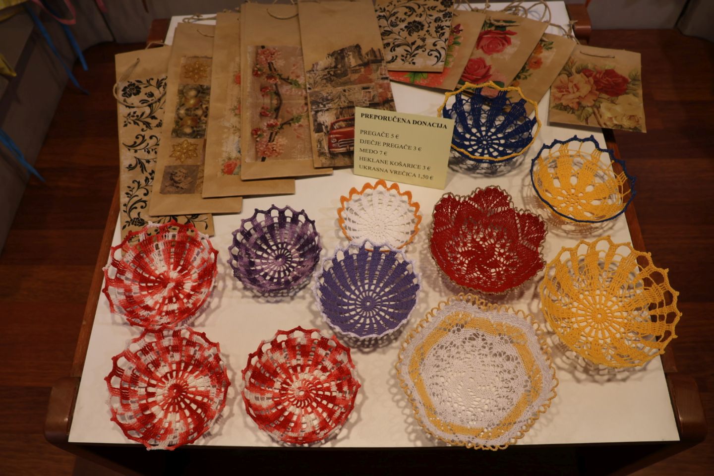 RUČNI RADOVI Korisnici Doma za starije u Čakovcu priredili prekrasnu izložbu (29) RUČNI RADOVI Korisnici Doma za starije u Čakovcu priredili prekrasnu izložbu (29)