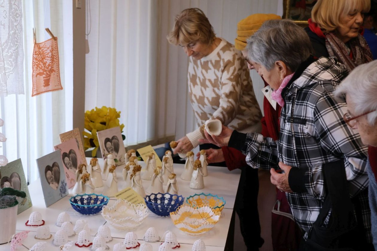 RUČNI RADOVI Korisnici Doma za starije u Čakovcu priredili prekrasnu izložbu (41)