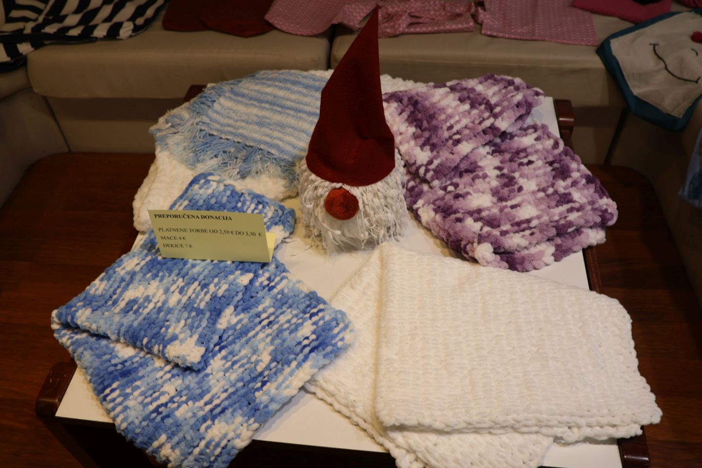 RUČNI RADOVI Korisnici Doma za starije u Čakovcu priredili prekrasnu izložbu (8) RUČNI RADOVI Korisnici Doma za starije u Čakovcu priredili prekrasnu izložbu (8)