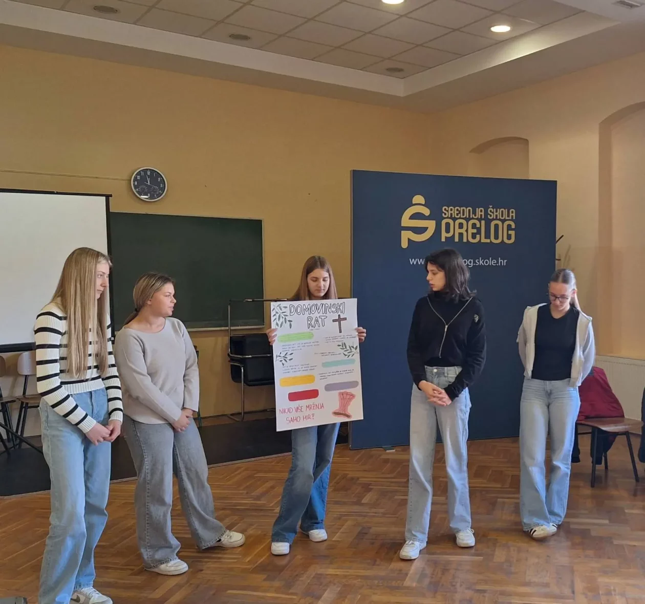 RUKSAK (PUN) KULTURE Prelog (10)